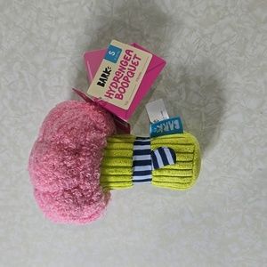 Hydrangea Boopquet Bark brand Size Small‎ dog toy NWT